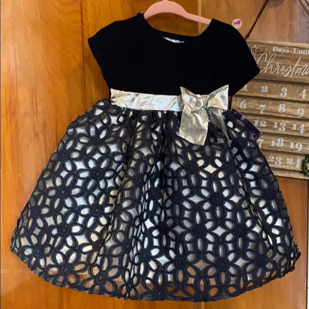 Holiday dress